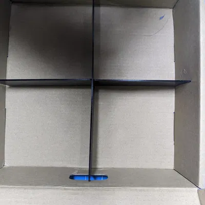 Hộp lưu trữ filament trống với 2 vách ngăn