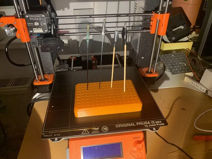 Giá đỡ cho que kẹp airbrush bằng kim loại và tre - Image 1