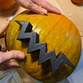 Công cụ cắt và đóng dấu bí ngô Halloween - Thumbnail 2