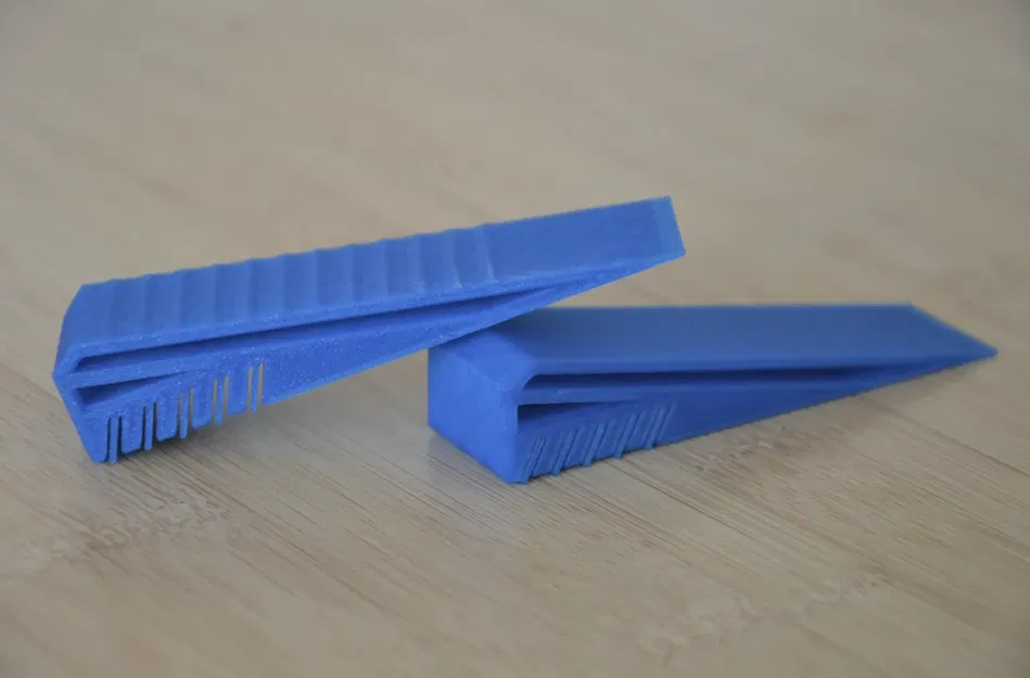 Chân giữ cửa linh hoạt và thẩm mỹ - Image 1