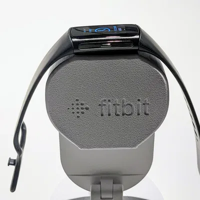 Giá đỡ sạc tường cho Fitbit Charge 5 và 6