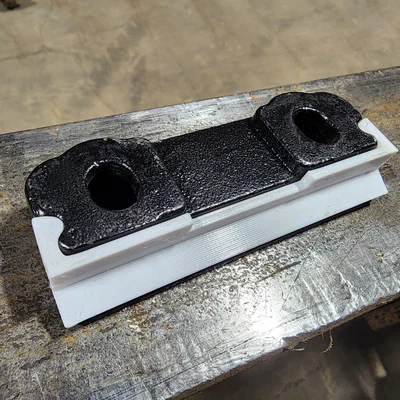 Bushings giữ phía dưới cho xe nâng Toyota