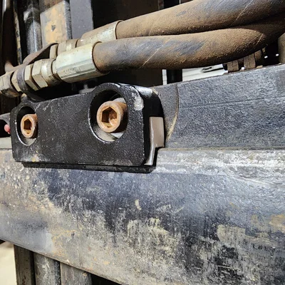 Bushings giữ phía dưới cho xe nâng Toyota