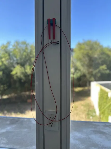 Giá treo dây nhảy tiện lợi cho không gian sống - Image 2