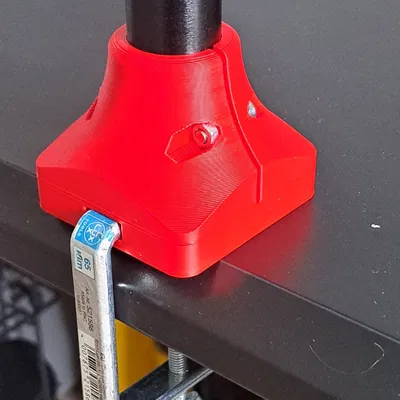 Đế kẹp ống gắn chắc chắn vào bàn