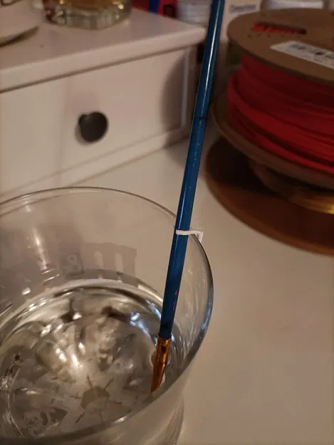 Giá đỡ kẹp cọ vẽ dễ in 3D - Image 1