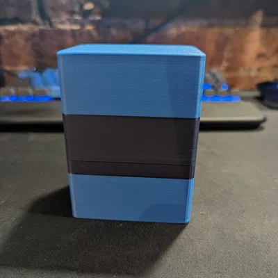 Hộp bài Magic: The Gathering thiết kế parametric không cần nam châm