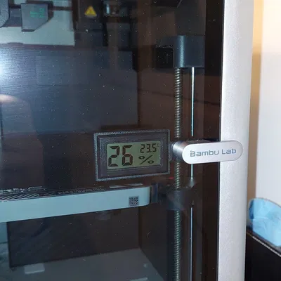 Giá đỡ đồng hồ độ ẩm Bambulab gắn bằng vít tay cầm cửa