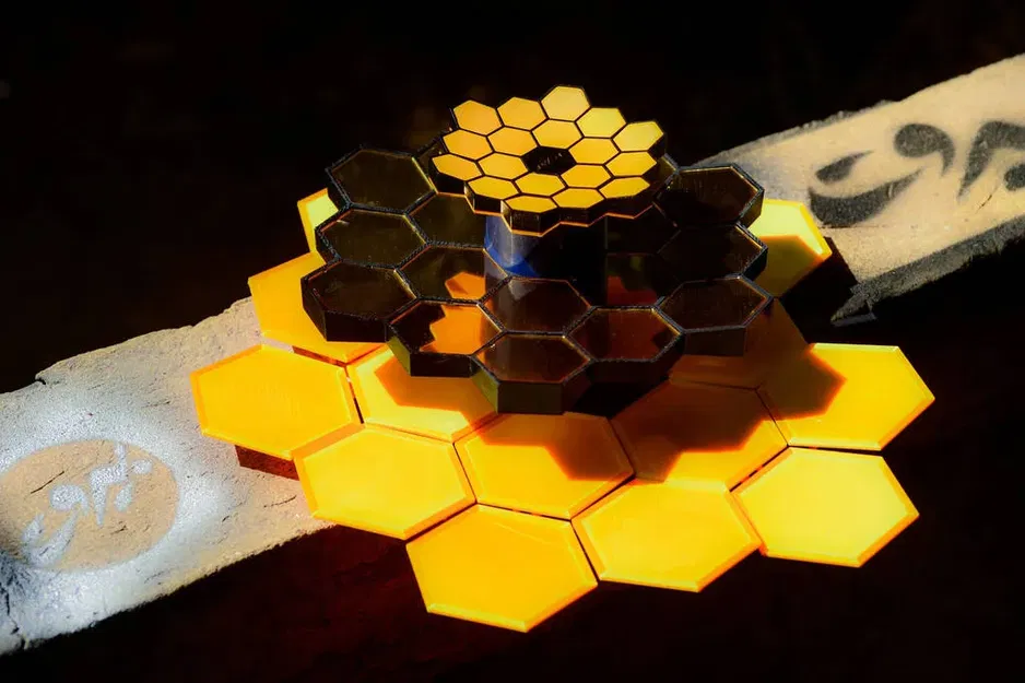 Mô hình nghệ thuật kính viễn vọng James Webb tỷ lệ 1:50 - Image 7