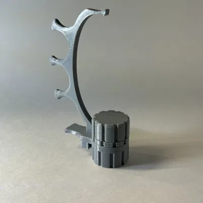 Công cụ giữ mô hình mini trong quá trình sơn