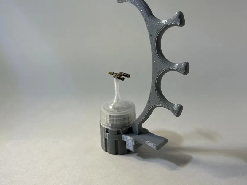 Công cụ giữ mô hình mini trong quá trình sơn - Image 4