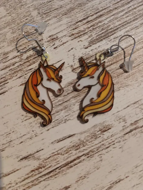 Bông tai đa sắc màu với nhiều kiểu dáng khác nhau - Image 1