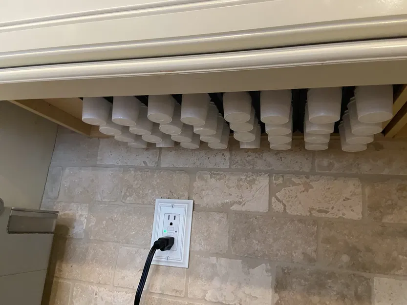 Giá đỡ K-Cup lắp dưới tủ bếp cho máy pha Keurig - Image 1