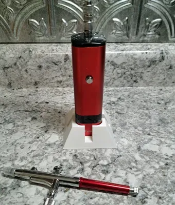 Bệ đỡ bơm không khí cầm tay và pin di động - Image 1