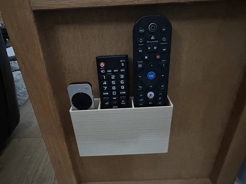 Giá đỡ điều khiển từ xa cho 3 thiết bị - Image 1