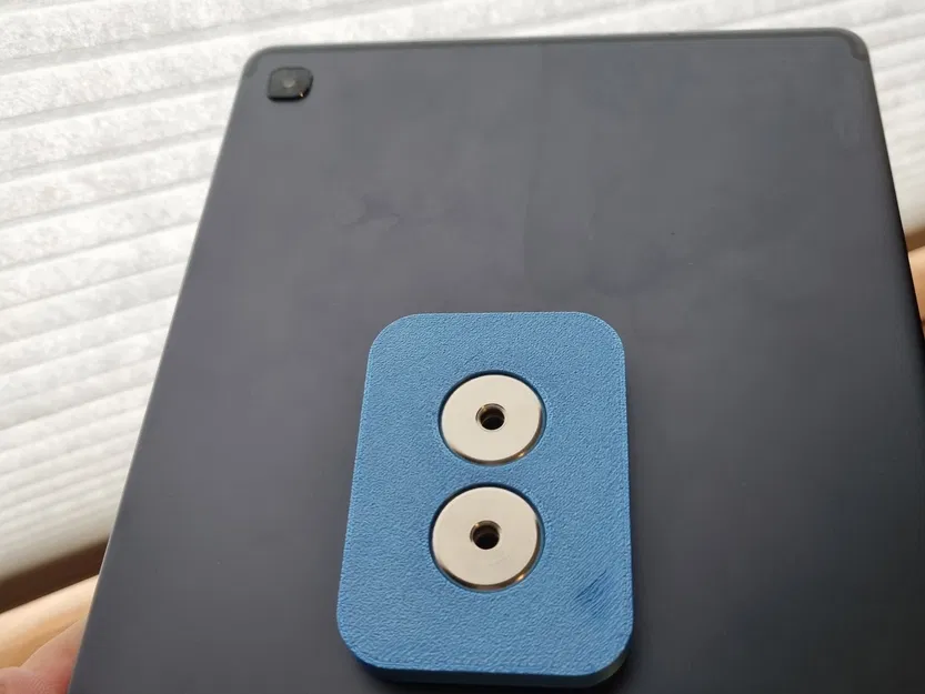 Giá đỡ máy tính bảng treo tường với nam châm đơn giản - Image 6