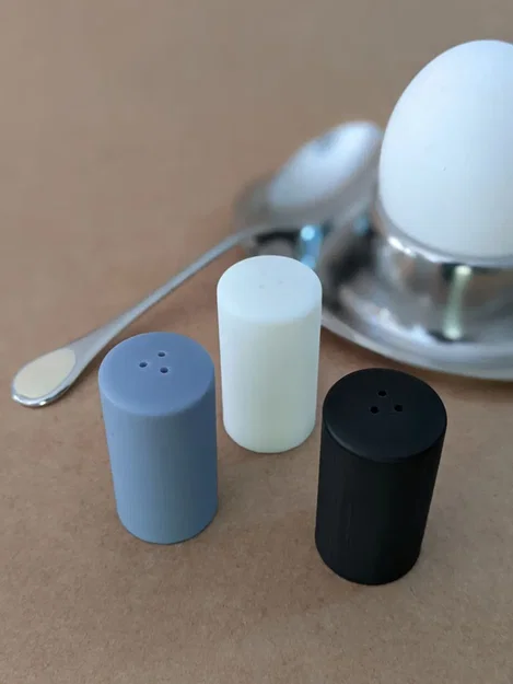 Chai muối nhỏ cho bữa sáng tiện lợi - Image 1