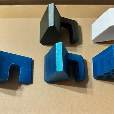 Giá đỡ cửa hình chóp và giá đỡ cửa chức năng kép