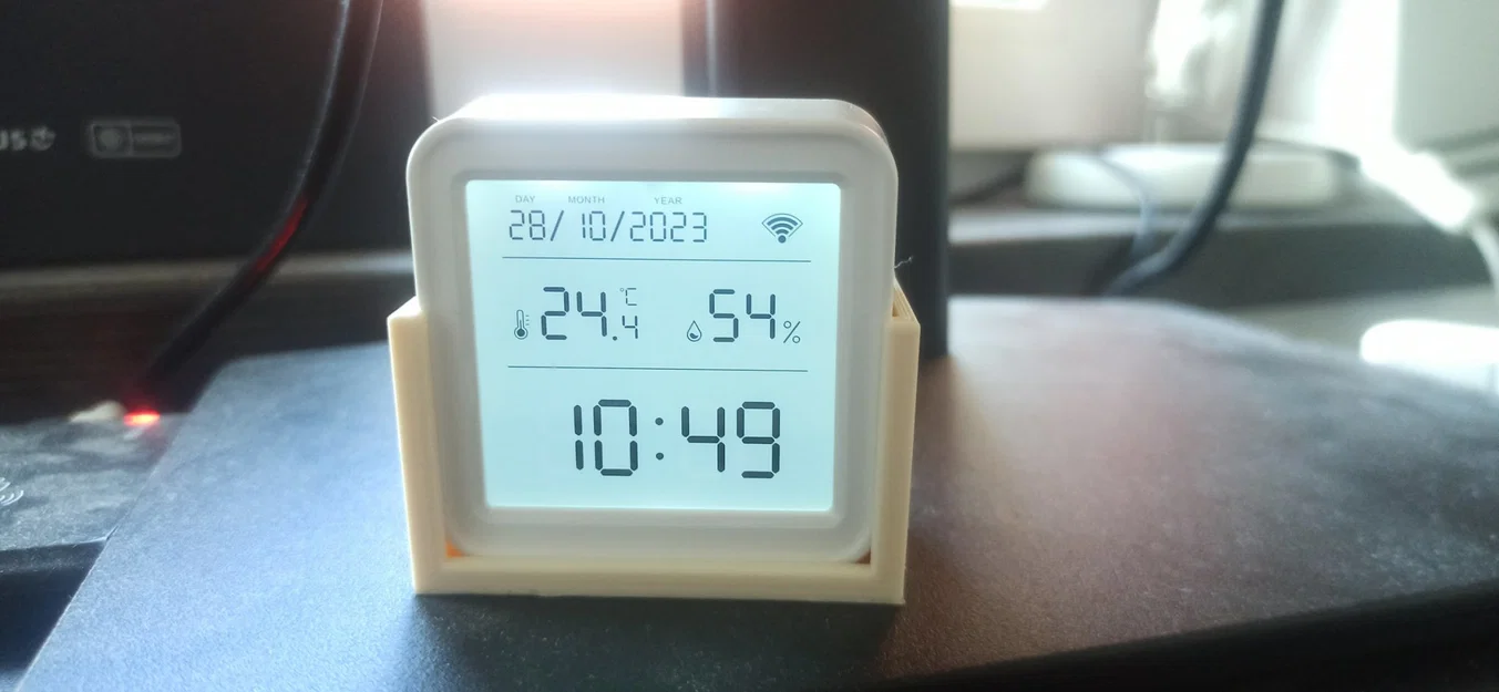 Giá đỡ tường cho cảm biến T&H WiFi Tuya - Image 1