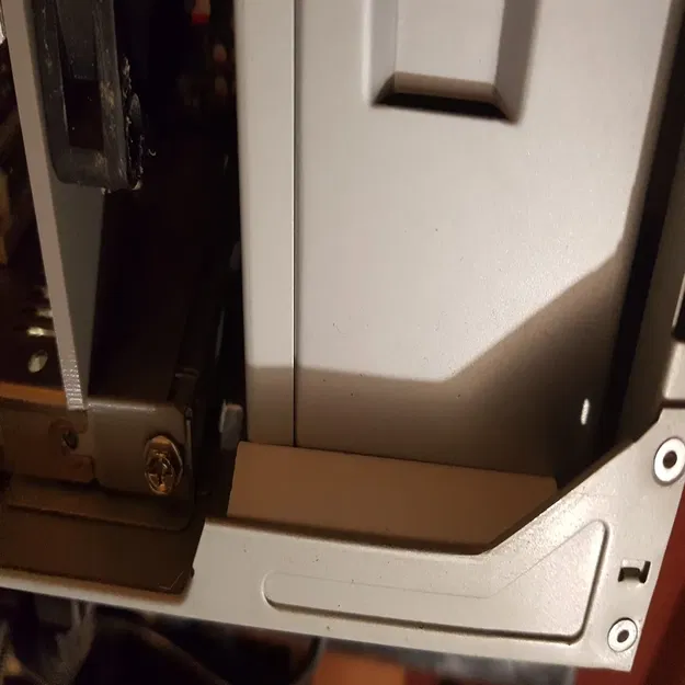 Modifiche cho thùng máy ANTEC Veris với các phụ kiện tiện ích - Image 4