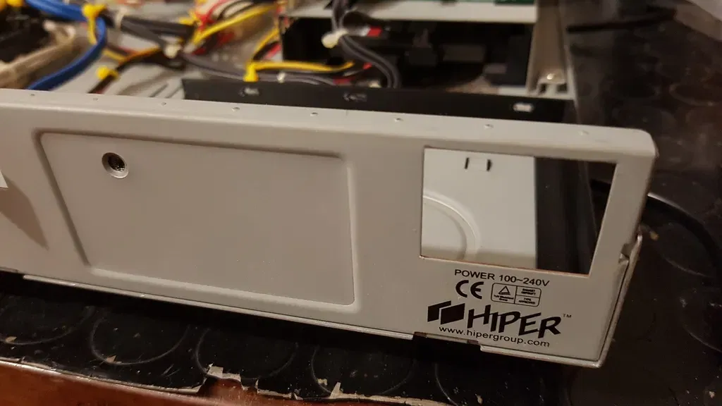 Giá đỡ ổ cứng 3,5" cho cabinet HTPC Hiper - Image 5