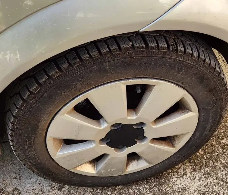 Nắp bánh xe Opel Meriva với logo thiết kế riêng - Image 2