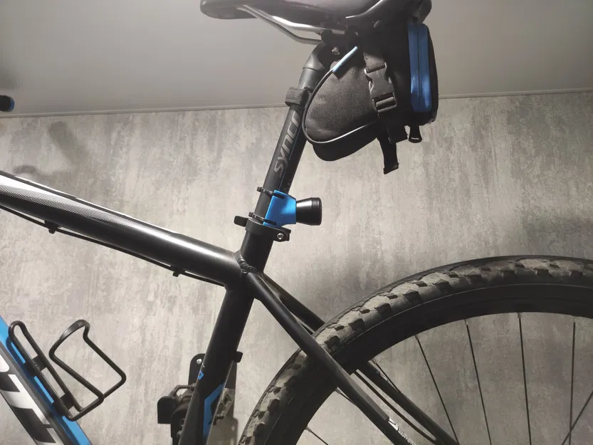 Đèn hậu xe đạp RockBros gắn vào ghi đông với đường kính 31... - Image 6