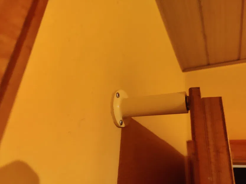 Cái chặn cửa với giá đỡ từ tính #2 - Image 1