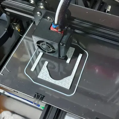 Giá đỡ treo thang tiện lợi cho không gian làm việc