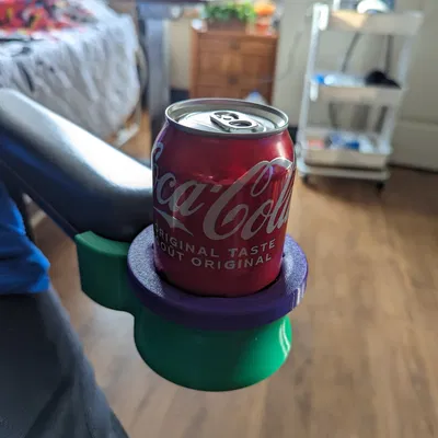 Giá đỡ cốc cho xe lăn điện GoChair của Pride Mobility