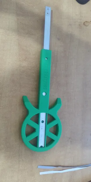 Giá đỡ cốc cho xe lăn điện GoChair của Pride Mobility - Image 6