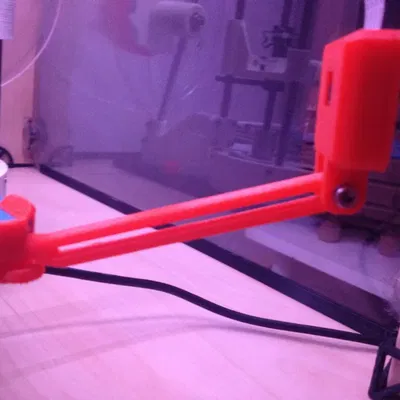 Cột điều chỉnh cho RaspiCam trên bệ in Y của Dagoma