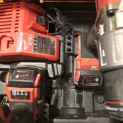Giá đỡ mũi khoan Milwaukee M18 nâng cấp