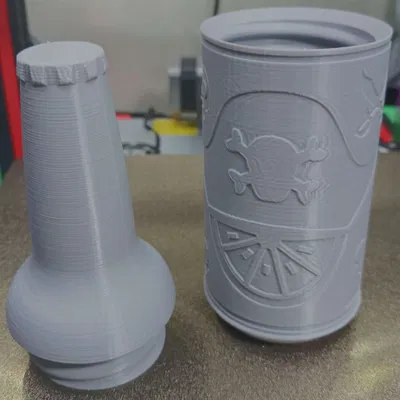 Hòm tiền tiết kiệm hình chai rượu cướp biển