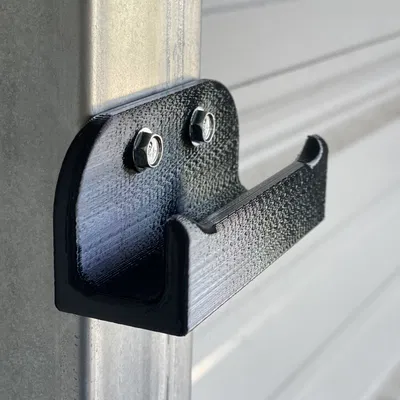 Giá treo kneeboard gắn tường với móc dây kéo