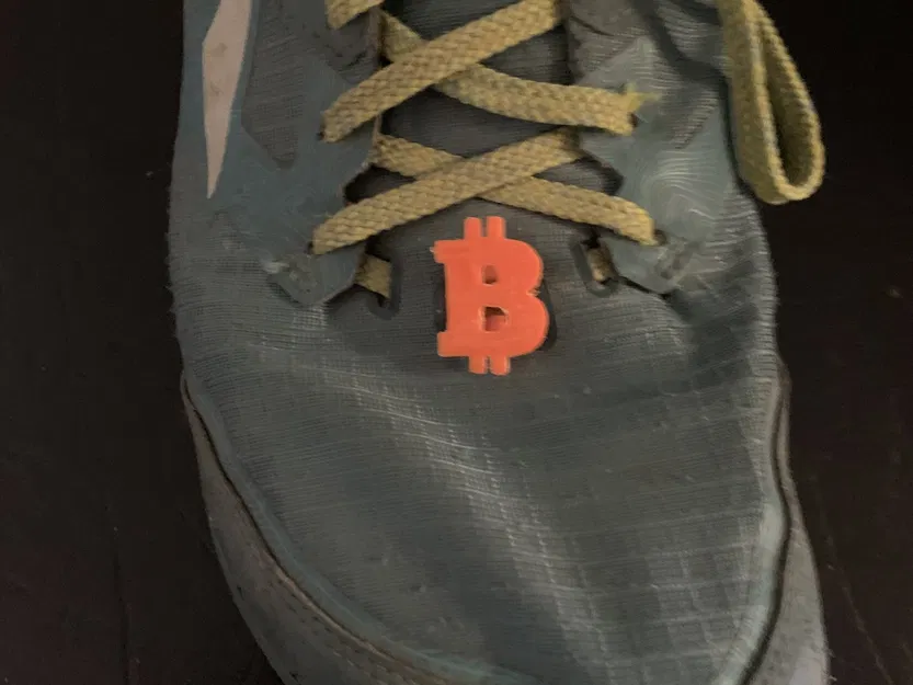 Thẻ giày Bitcoin cho người đam mê tiền điện tử - Image 1