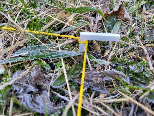 Cọc đánh dấu kích thước xây dựng trong vườn - Image 1