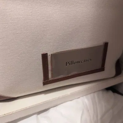 Thẻ nhãn đa màu cho tổ chức tủ quần áo