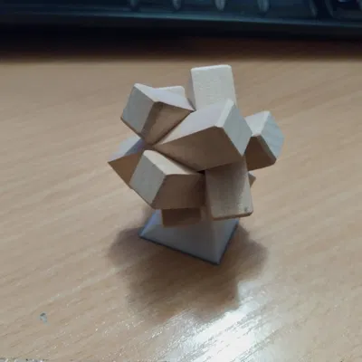 Giá đỡ đơn giản cho câu đố gỗ hình sao