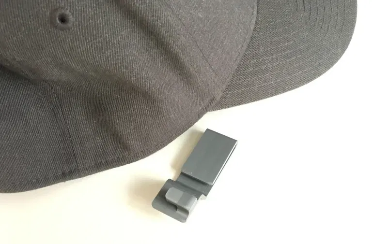 Kẹp mặt nạ cho mũ bóng chày - Image 1