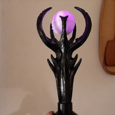 Gậy của Magnus trong Skyrim bằng PVC cải tiến