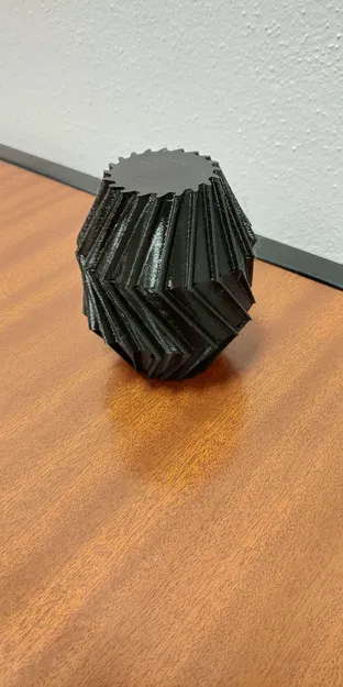 Bình hoa hình tuabin với thiết kế xoắn ốc - Image 5