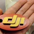 Móc khóa logo DJI cho ba lô và phụ kiện drone - Thumbnail 1