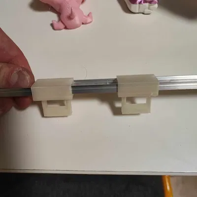 Kẹp tay cầm treo cho đèn LED trong profile nhôm