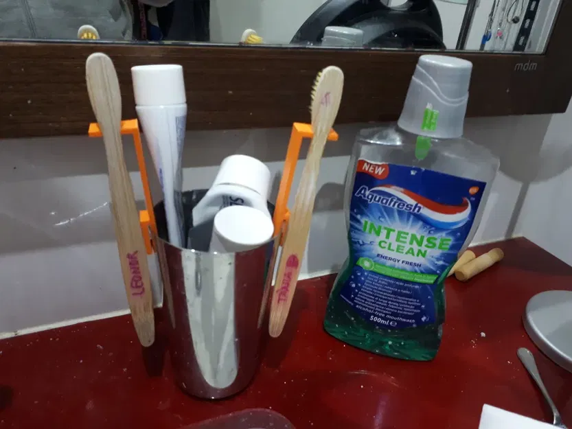 Giá đỡ bàn chải đánh răng bằng tre - Image 2