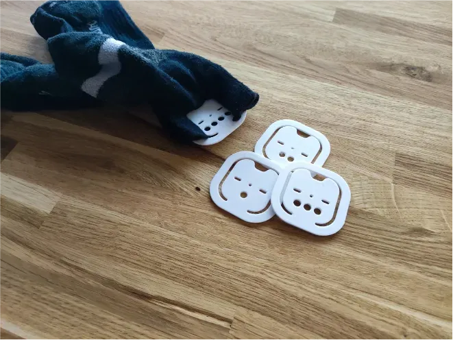 Kẹp tất hình mèo dễ thương cho máy giặt - Image 3