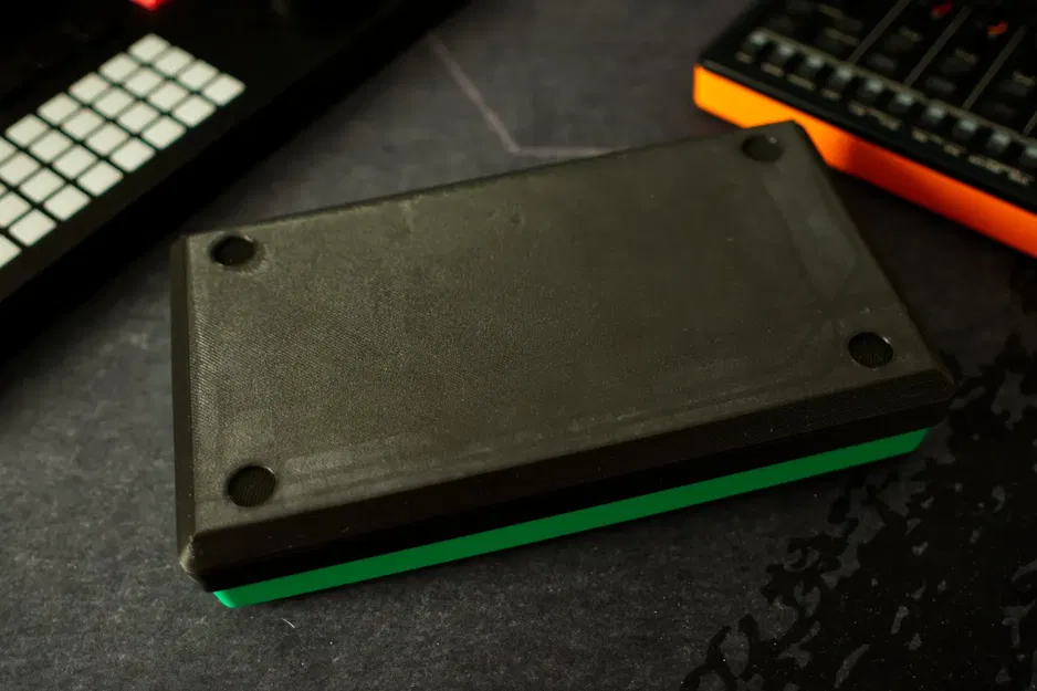 Nắp bảo vệ chống bụi xếp chồng cho Roland Aira Compact - Image 1