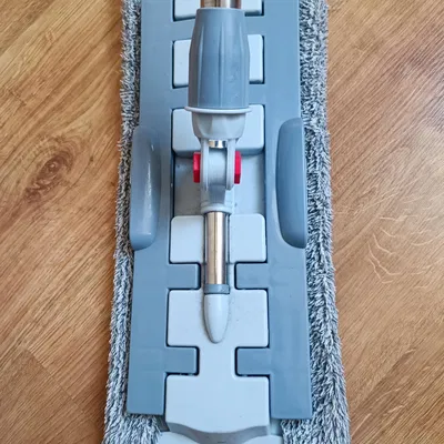 Vít và đai ốc thay thế cho cây lau nhà