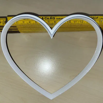 Khuôn cắt bánh gừng hình trái tim phong cách hội chợ