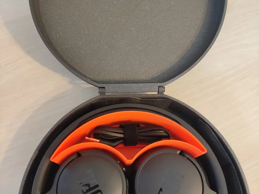 Hộp đựng tai nghe JBL Tune 670NC đã chỉnh sửa - Image 2